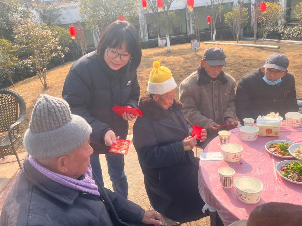 全市养老机构平安、祥和、欢乐过春节